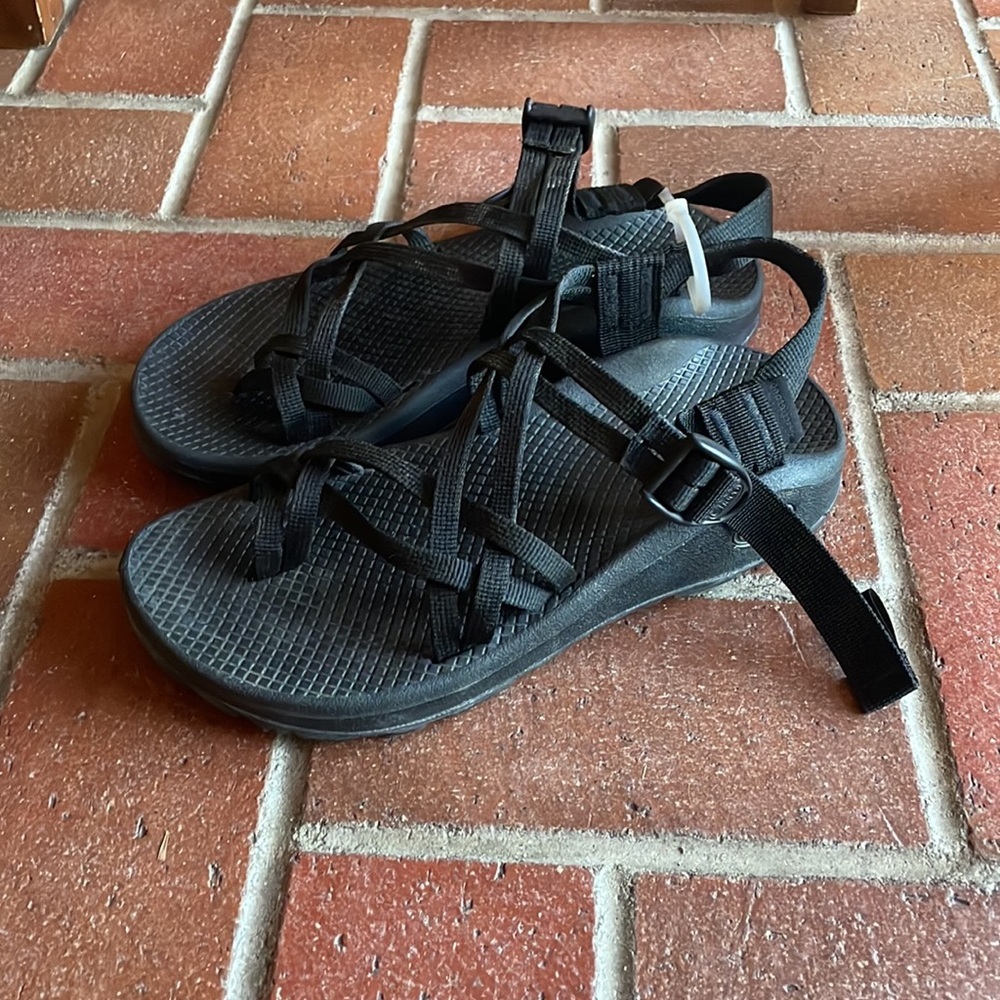 Chaco Z Cloud‎ 2 Womens 8 Black Multi Strap Athletic Toe Loop Hiking Sandals